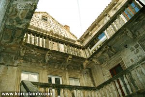 Balconies on Ismaelli Palace
