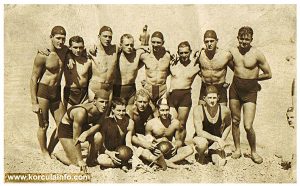 Some members of KPK water polo team after the match with Royal water polo team in 1933 Utakmica KPK - Kraljevska Ratna Mornarica, Trpanj, 18.08.1933, rezultat 7 prema 0 za KPK — with Veke Lozica, Zoro Palčok, Ante Jeričević , Ante Lovričević