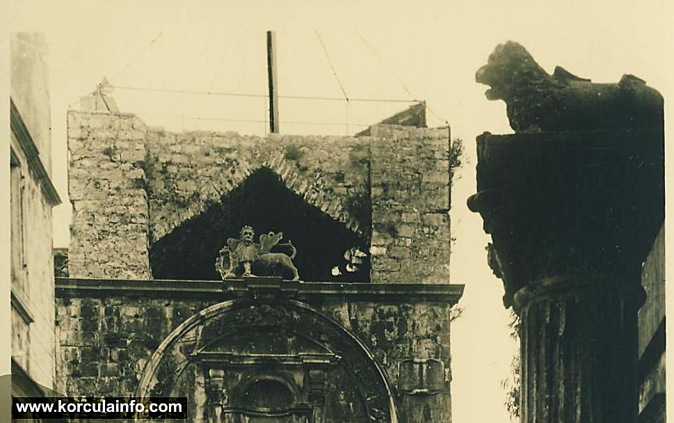Winged Lions of Venice (Lions of St Mark) on Korcula Square Photo of Winged Lions of Venice (Lions of St Mark) on Korcula Square sometime before 1930