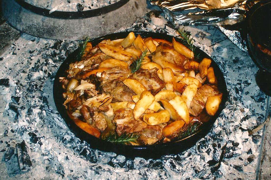 konoba-malta-peka - a grilled meat and vegetables