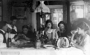 Family Lunch in Korcula (1911)