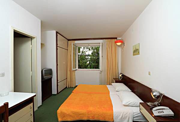 Park view double room 
